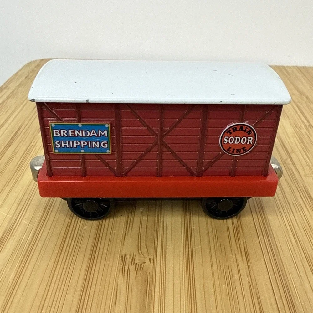 Thomas and Friends Box Car Brendam Shipping Magic Cargo Flip Door‎ Diecast Train